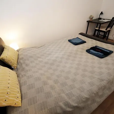 Etoile Apartman *